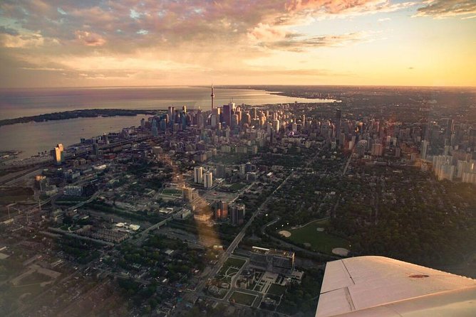 One hour Aerial Tour of Toronto and Niagara Falls with iflyTOTO - Is CA$235.69 a fair price?