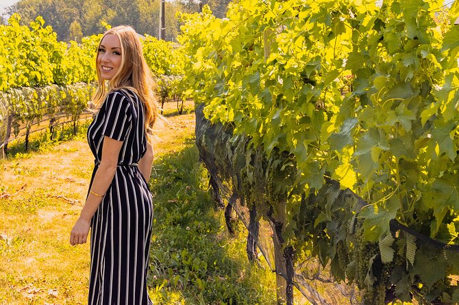Osoyoos Half Day Wine Tour (Incl. Tasting Fees & Guide Gratuity!) - Burrowing Owl: desert ecology with your first pours