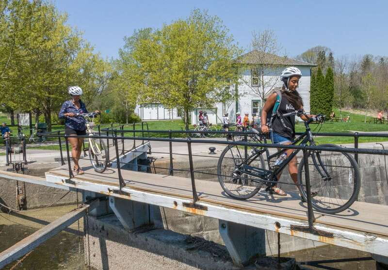 Ottawa: 4 or 8-Hour Bike Rental with Self-Guided Tour - Why Ottawa works so well by bicycle