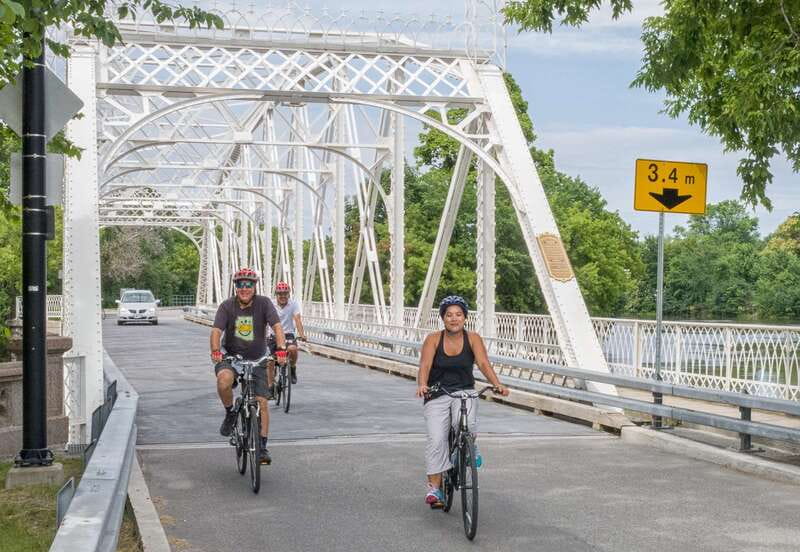 Ottawa: 4 or 8-Hour Bike Rental with Self-Guided Tour - City bike or ebike: which should you choose?