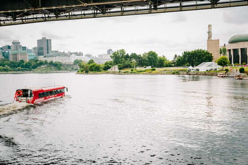 Ottawa: Bilingual Guided City Tour by Amphibious Bus - Key things to know before you go