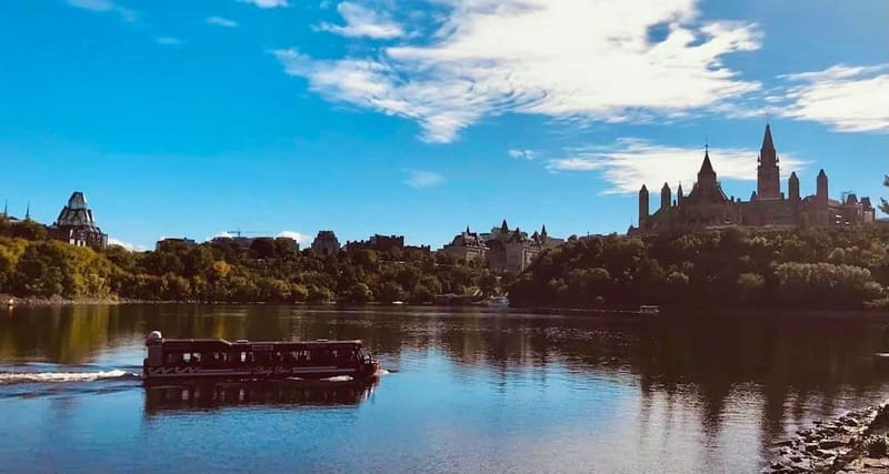Ottawa: Bilingual Guided City Tour by Amphibious Bus - Timing, cancellations, and a smart way to plan your day