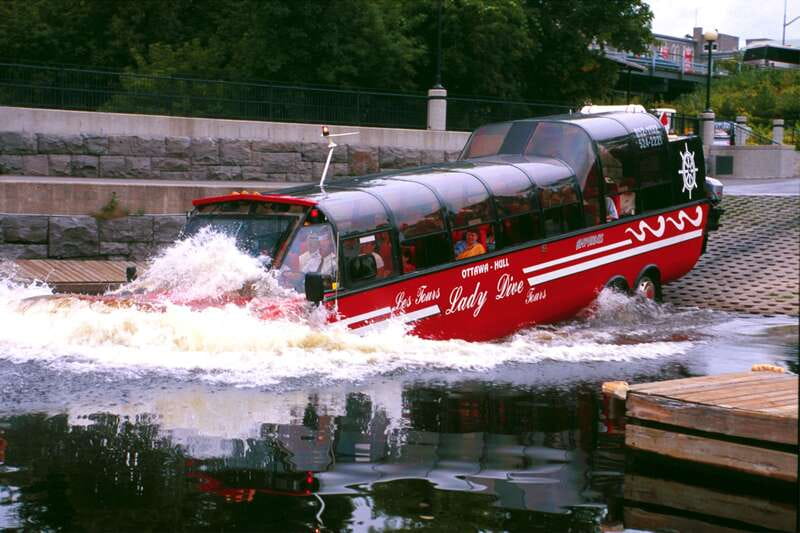Ottawa: Bilingual Guided City Tour by Amphibious Bus - Starting at Sparks and Elgin Streets