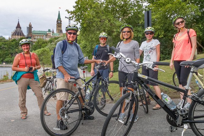 Ottawa Highlights 3.5 Hour Bike Tour - Returning along the Sir John A. Macdonald Parkway