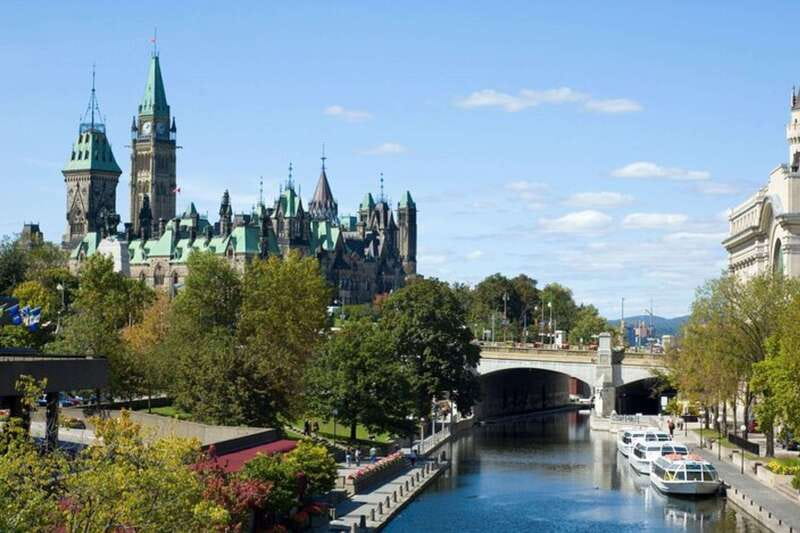 Ottawa: Private Custom Tour with a Local Guide - What a two-hour Ottawa walk can cover