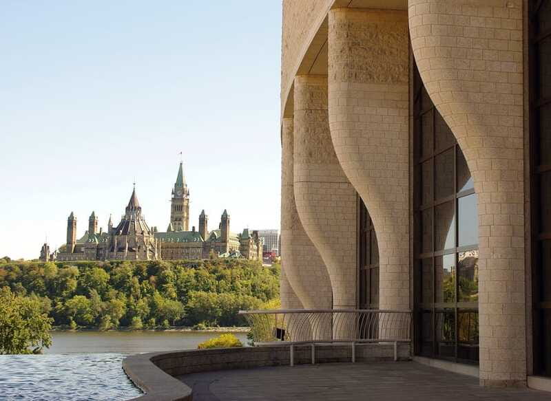 Ottawa: Private Walking Tour with a Local - Two hours or six hours?