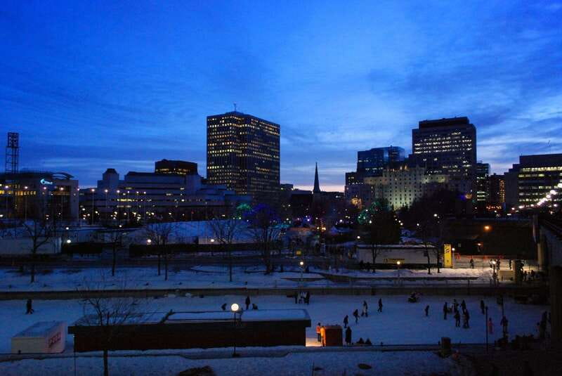 Ottawa: Private Walking Tour with a Local - Accessibility, families, and languages