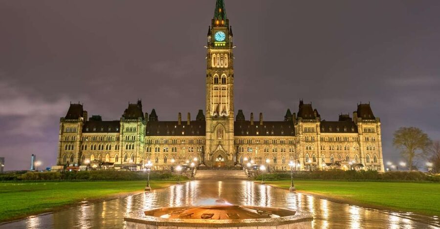 Ottawa: Small Group Night Tour With River Cruise - Pickup, timing, and what the $80 includes