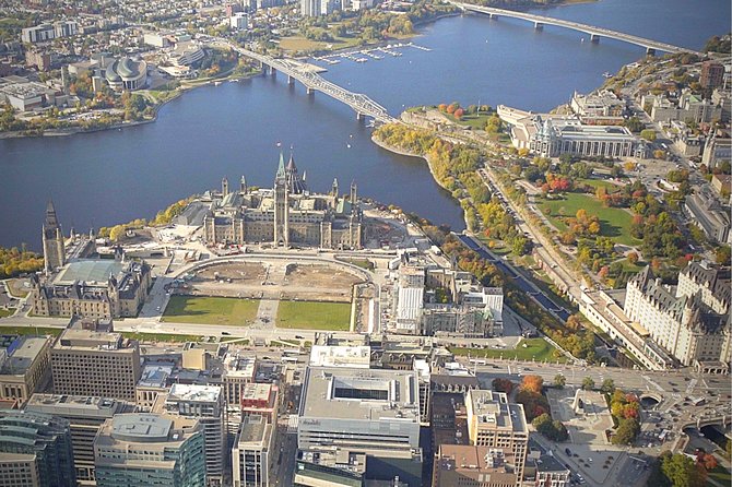Ottawa Small Group Premium City Tour - Parliament Hill and the Capital’s Main Sights