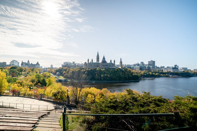 Ottawa Small Group Premium City Tour - Rockcliffe Park and Ottawa’s Official Residences