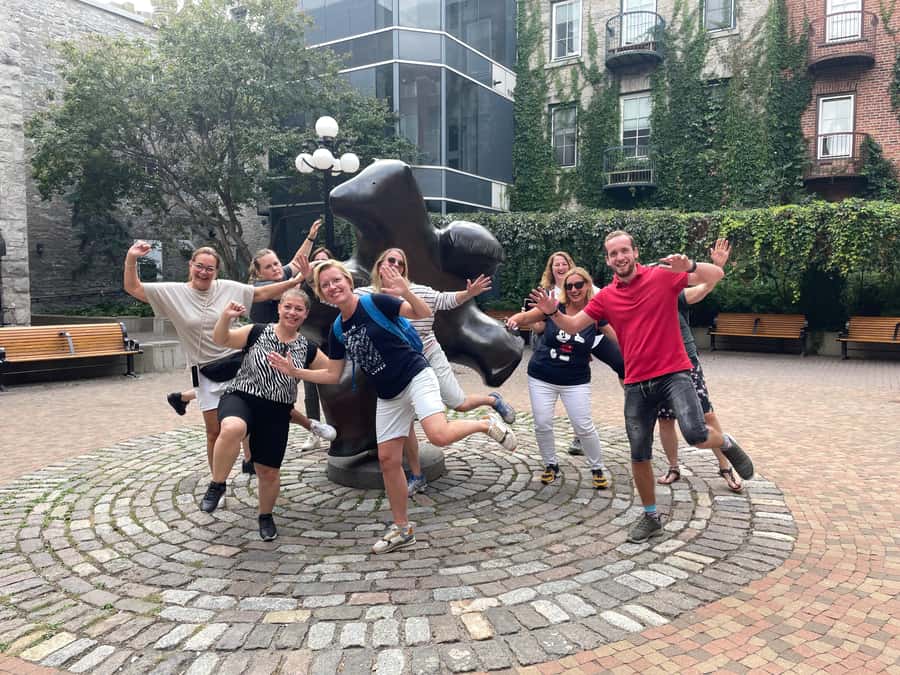 Ottawa: Taste of the ByWard Market Food Tour - Guides are a major part of the experience