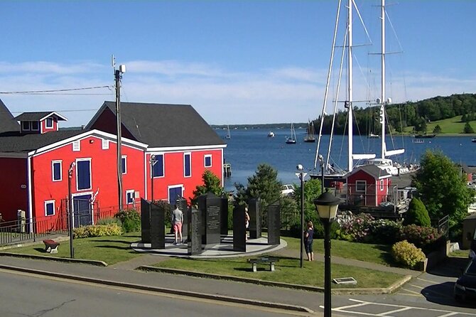 Peggy's Cove and Lunenburg Tour (small group) - Cruise passengers need a careful timing check