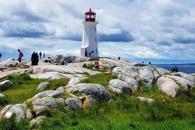 Peggy’s Cove & Halifax Historic Tour - One half-day, two very different Nova Scotias
