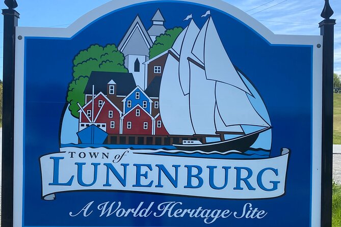 Peggy's Cove, Lunenburg and Titanic Cemetery Full Day Tour - Lunenburg: Two Hours in a Colorful UNESCO Town