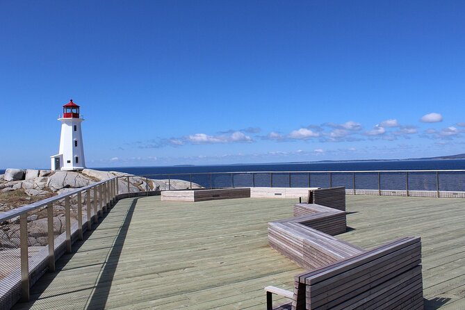 Peggys Cove Tour in Private Vehicle - Stop one: Peggy’s Cove and the lighthouse