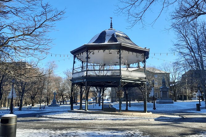 Pete's Historic Walking Tour - From Water Street to the Loyalist Landing