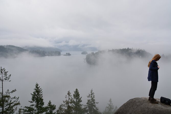 Photography, Gondola & Snowshoeing - The Sea to Sky drive from Vancouver