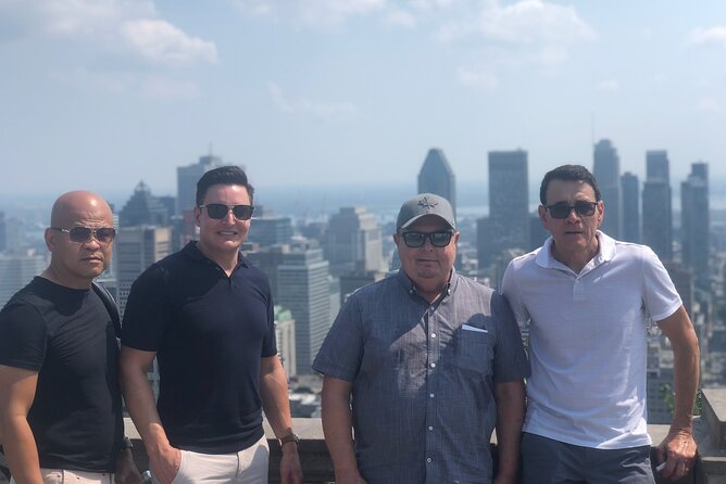 PRIVATE 3-hour COMPLETE tour of Montréal in convertible Cadillac - What the guides add to the ride