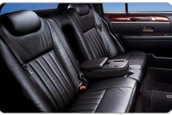 Private Departure Transfer: Niagara Falls, Ontario to Buffalo Niagara International Airport - Key points at a glance