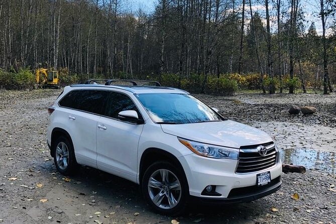 Private Guided Grand City Tour in Vancouver with your luggage - Chinatown and Canada Place connect old Vancouver with the modern waterfront