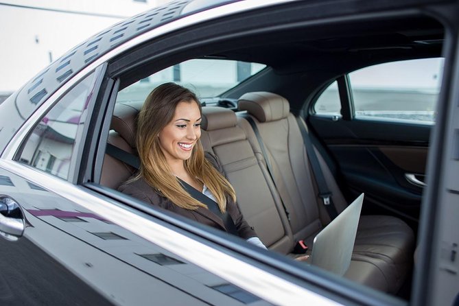 Private Transfer from Vancouver Airport (YVR) - Why the private vehicle can be worth the price