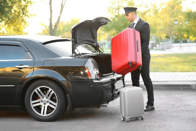 Private Transfer from Vancouver Airport (YVR) - Meet-and-greet service, with one important caution