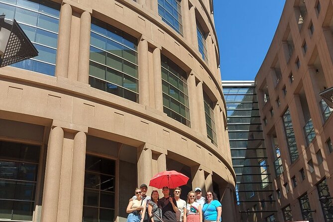 Private Vancouver City Highlights Walking Tour - Art Phillips Park and Vancouver transit help