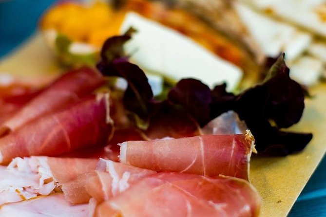Private Wine & Charcuterie Tour (Customizable) - Guides are a major part of the value