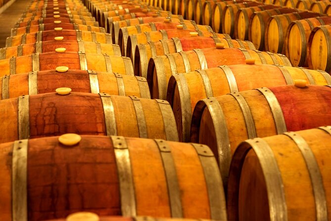 Private Wine Tour in Niagara-on-the-Lake w/ cheese & charcuterie - What to expect at the standard wineries