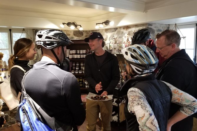 Quebec City - Guided E-Bike Tour & Tastings - Ile d'Orléans - Wine and river views at Saint-Pierre Le Vignoble