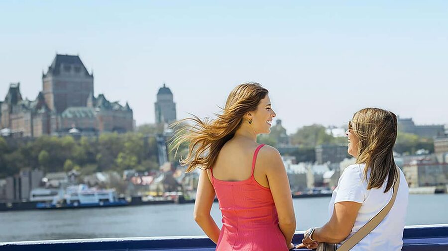 Québec City: Guided Sightseeing River Cruise - From Petit Champlain to the St. Lawrence