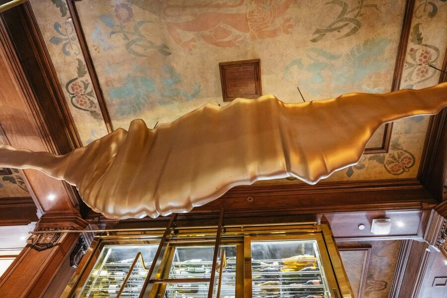 Quebec City: Guided Tour of Fairmont Le Château Frontenac - Inside the château, selected rooms and polished public spaces