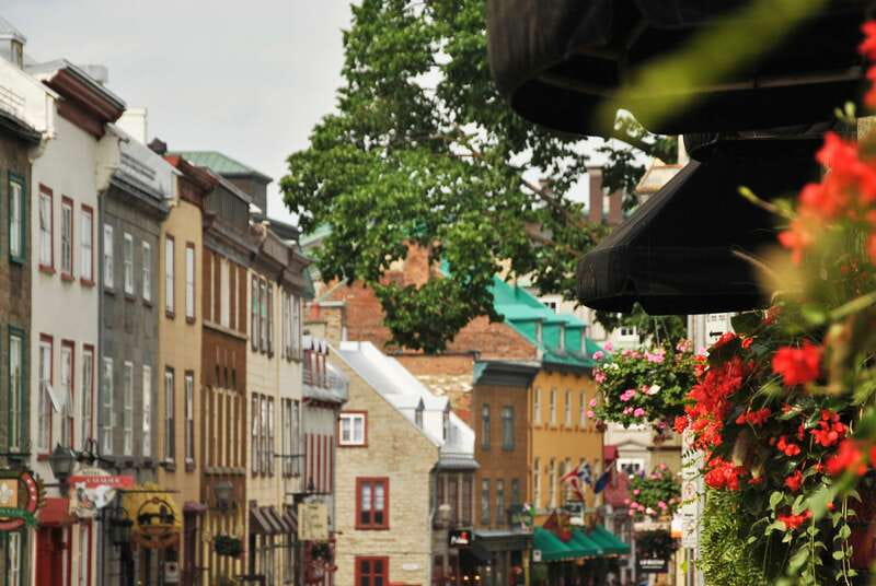 Quebec City: Old Quebec Historical Walking Tour - What the two-hour format does well