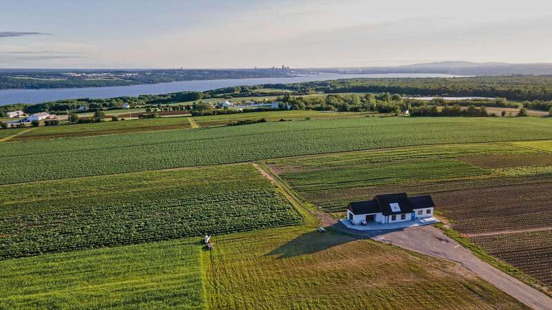 Quebec City - Regular Bike Rental on Ile d'Orléans - Who should book this ride?