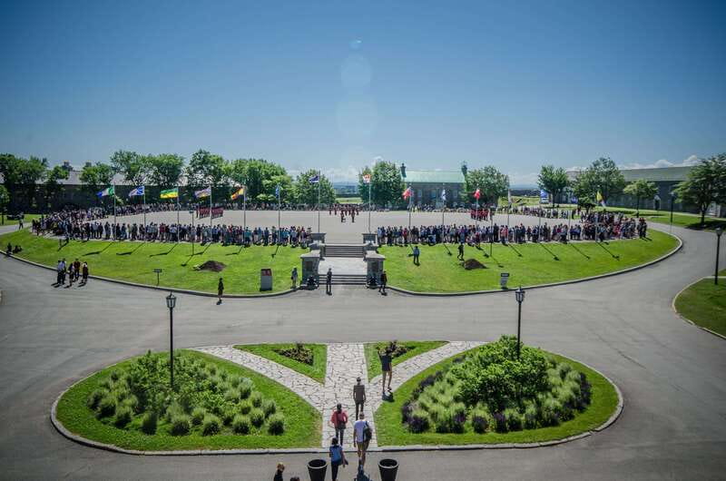 Quebec: La Citadelle de Québec Ticket and Guided Tour - Barracks, cannons, and the old powder magazine