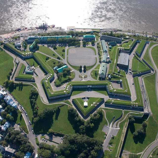 Quebec: La Citadelle de Québec Ticket and Guided Tour - The Musée Royal 22e Régiment