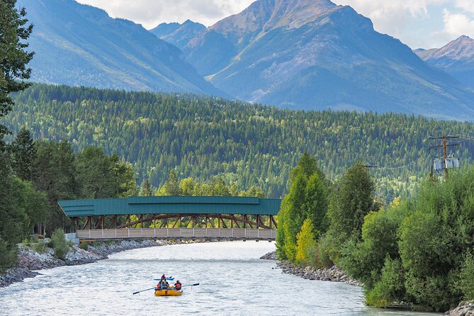 Rafting Adventure on the Kicking Horse River - What the safety briefing and river run feel like