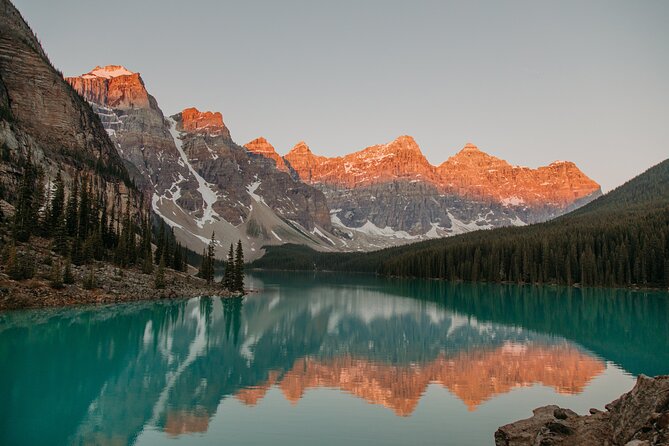 Sunrise Moraine Lake and Lake Louise - Why the 4:00 am start is worth considering