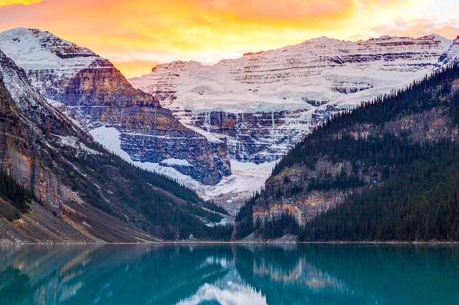 Sunrise Moraine Lake and Lake Louise - Pickup, group size, and communication