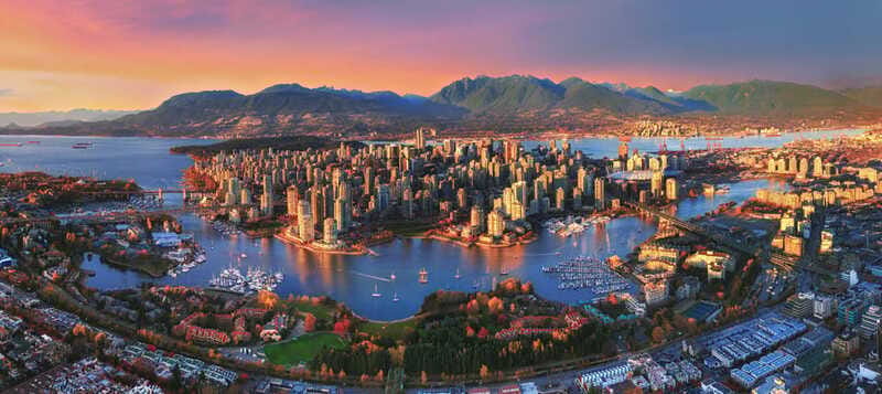 Sunset Bus Tour: Stanley Park & English Bay Photostops - The long downtown ride connects the sights