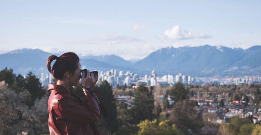 Sunset Bus Tour: Stanley Park & English Bay Photostops - English Bay and Sunset Beach: the second photo break