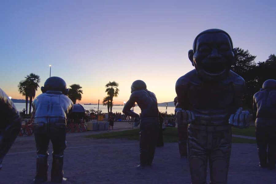 Sunset Bus Tour: Stanley Park & English Bay Photostops - What the $31 price really buys you