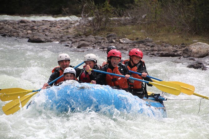 Sunwapta River Self-Drive Rafting Trip - Paddling as a crew of up to six