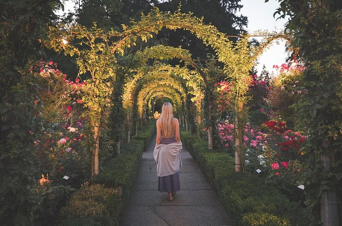 The Butchart Gardens Express Shuttle from Downtown Victoria - Flowers, fountains, food, and a carousel