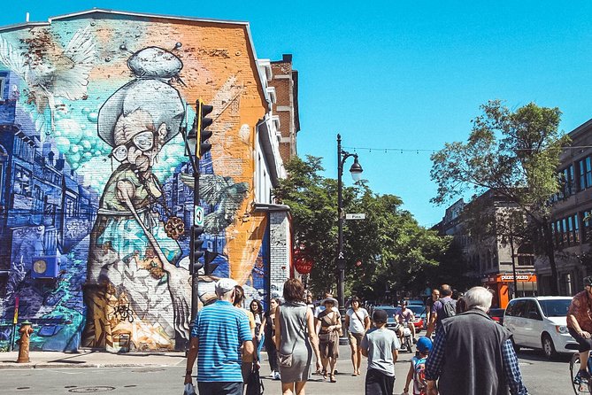 The Essential 101 Non-Touristy Walking Tour by Spade & Palacio - One hour through Old Montreal’s elegant streets