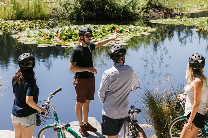 The Stanley Park Bicycle Tour by Cycle City Tours - Brockton Point Totem Poles and Lighthouse