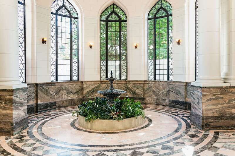 Toronto: Casa Loma Entry Ticket - Using the audio guide without frustration