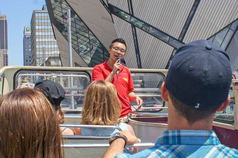 Toronto: City Sightseeing Hop-On Hop-Off Bus Tour - Stops 6 and 7: Spadina and Bloor, Chinatown, and the AGO