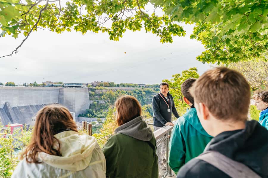Toronto: Falls Day Tour with Boat Cruise & Niagara-the-Lake - Timing, comfort, and value at $71