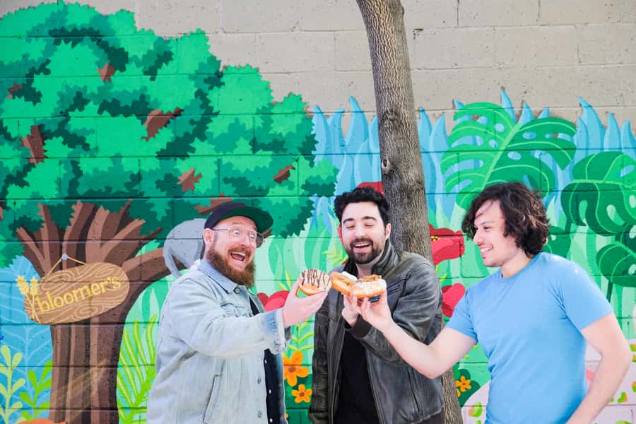 Toronto: Guided Donut Walking Tour with Tastings and Coffee - Why a donut tour works well in Toronto
